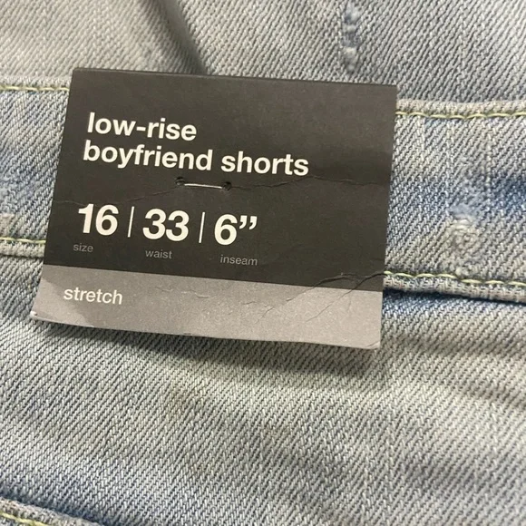 NWT Mossimo Low-Rise Boyfriend Shorts - Picture 4 of 6